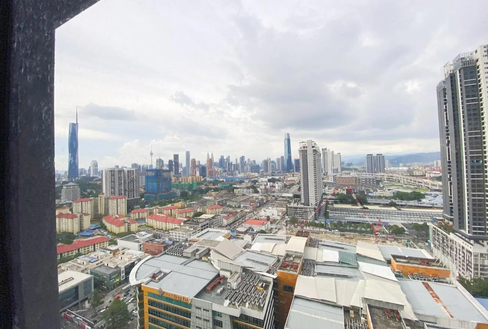 Trion Kl By Jrlodge Homestay Kuala Lumpur Malásia